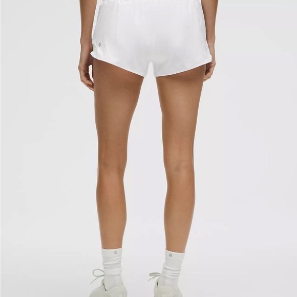 Lululemon Athletica White Athletic Shorts Lightweight Design - Picture 1 of 5